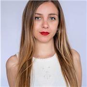 Doy clase de A1 a C2. Más allá que la gramática y los temas de trabajo, organizo actividades, juegos y charlas